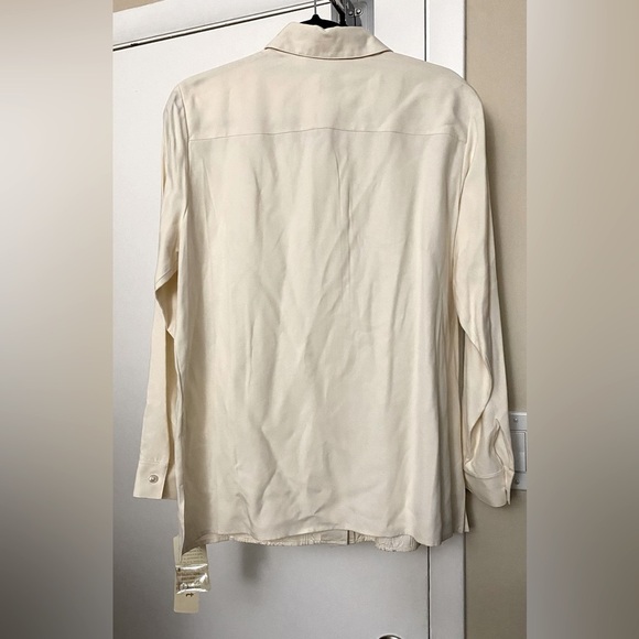 NWT Easy Spirit Silk Embroidered Button Down Long Sleeve Ivory Shirt Size Medium - Picture 2 of 6